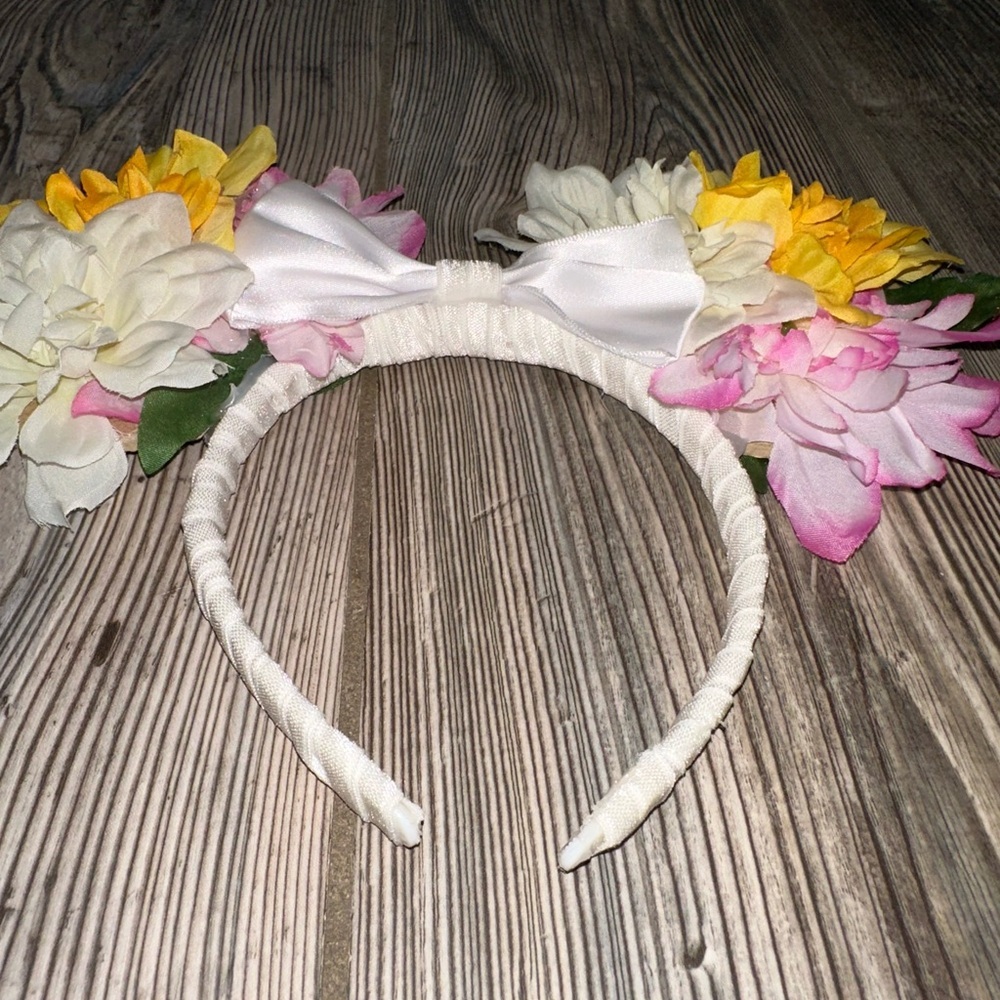 Disney Flower  Mickey Mouse Ears Handmade 
Soft Comfortable Flirwl Lightweight - Picture 4 of 6